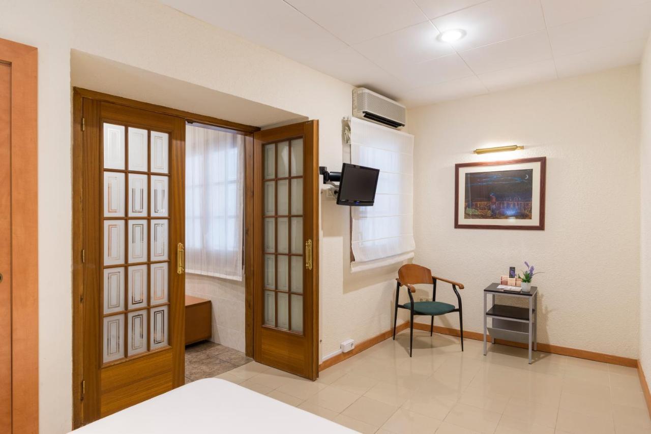 Hotel Capri Тоса де Мар Екстериор снимка