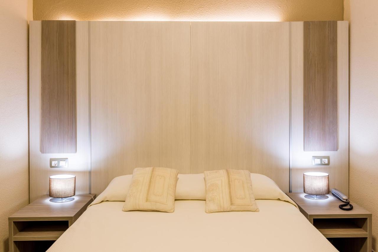 Hotel Capri Тоса де Мар Екстериор снимка