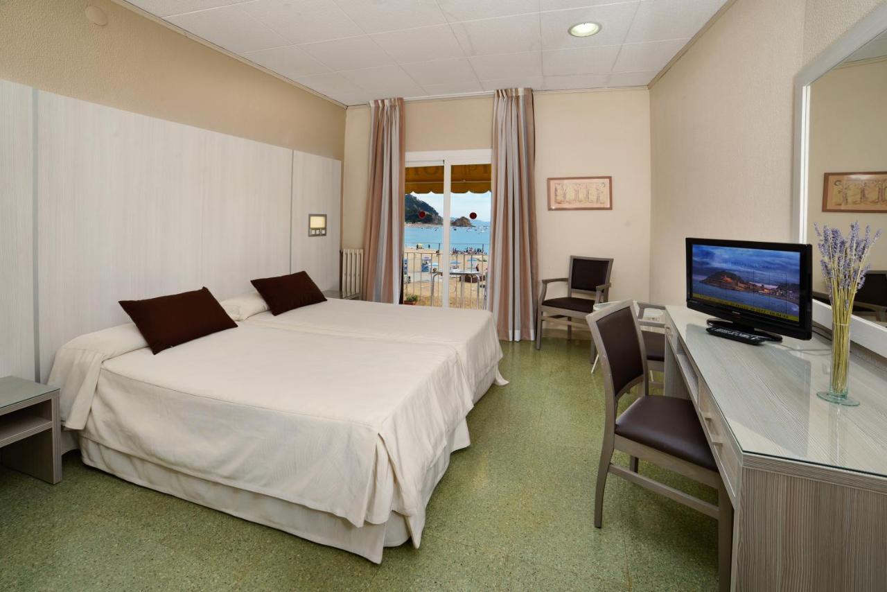 Hotel Capri Тоса де Мар Екстериор снимка