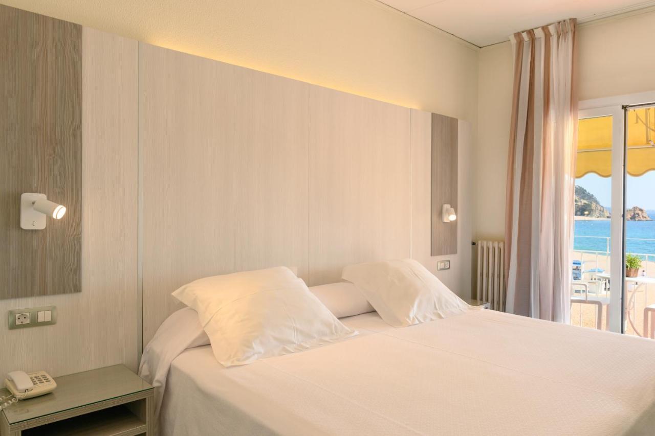 Hotel Capri Тоса де Мар Екстериор снимка