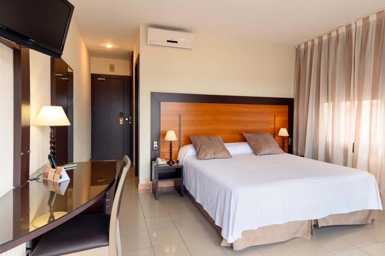 Hotel Capri Тоса де Мар Екстериор снимка